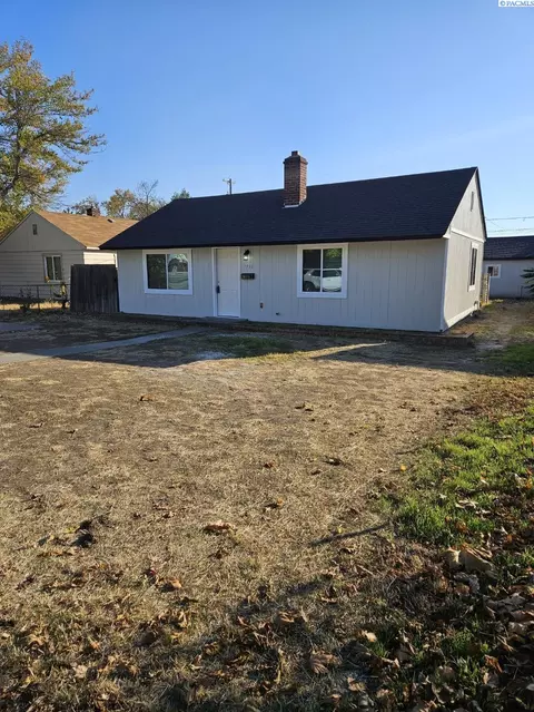 1908 Shoshone, Pasco, WA 99301 photo 1