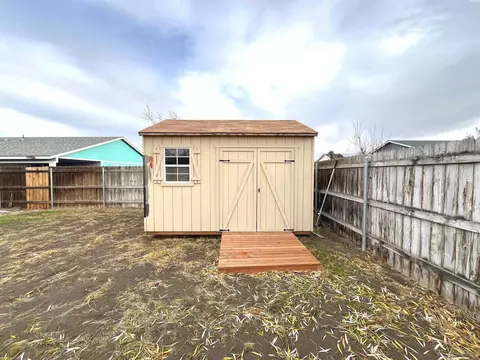 Exterior - 2512 E Adelia St, Pasco, WA 99301 photo 6 of 7