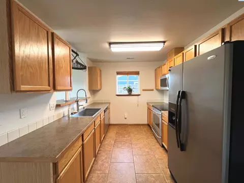 Kitchen - 2512 E Adelia St, Pasco, WA 99301 photo 1 of 6