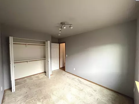 Bedroom - 2512 E Adelia St, Pasco, WA 99301 photo 3 of 4