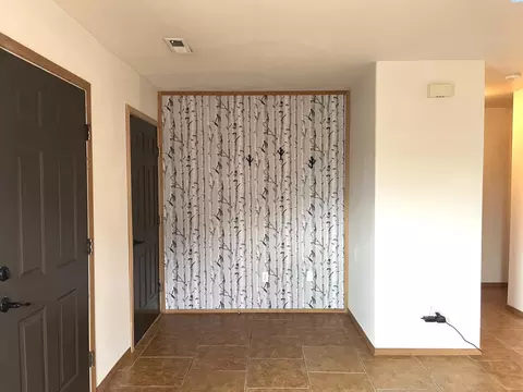 Entry Way - 2512 E Adelia St, Pasco, WA 99301 photo 1 of 3