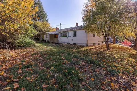 Exterior - 544 NW Sunset Dr, Pullman, WA 99163 photo 4 of 4