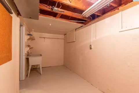 Other - 544 NW Sunset Dr, Pullman, WA 99163 photo 5 of 9