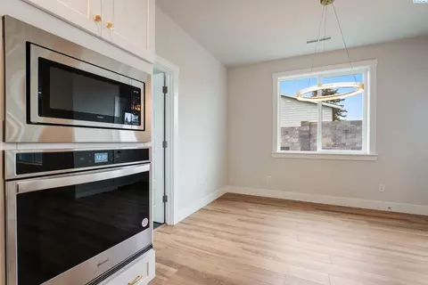 8312 Roberts Dr, Pasco, WA 99301 photo 21