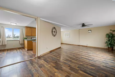 165 Tuttle Ln, Burbank, WA 99323 photo 2