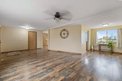 165 Tuttle Ln, Burbank, WA 99323 photo 5