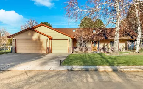 10201 W Argent, Pasco, WA 99301 photo 1