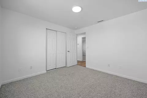 8917 Oliver Dr, Pasco, WA 99301 photo 19