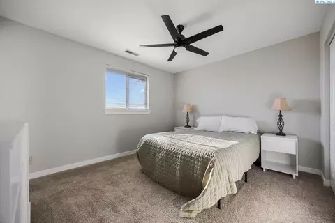 4302 Meadow View Dr, Pasco, WA 99301 photo 18