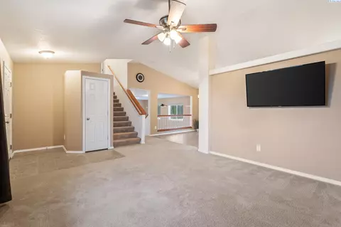 7811 Three Rivers Dr, Pasco, WA 99301 photo 8