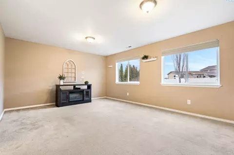 7811 Three Rivers Dr, Pasco, WA 99301 photo 17