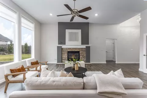 7319 W Richardson Rd, Pasco, WA 99301 photo 9