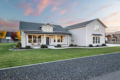 5202 Black Belle Ct, Pasco, WA 99301 photo 2
