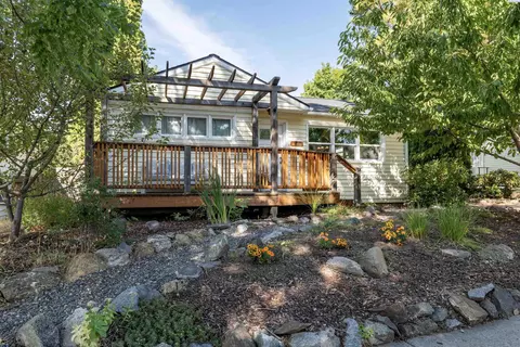 815 NW Charlotte St, Pullman, WA 99163 photo 1