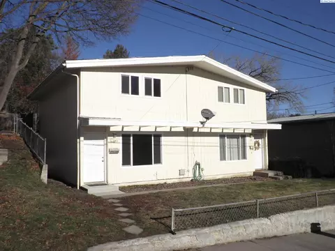 320-322 SW Shirley St, Pullman, WA 99163 photo 1