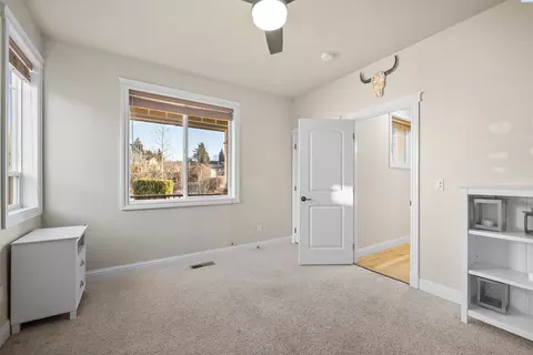 810 SW Center St, Pullman, WA 99163 photo 21
