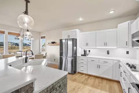 810 SW Center St, Pullman, WA 99163 photo 4