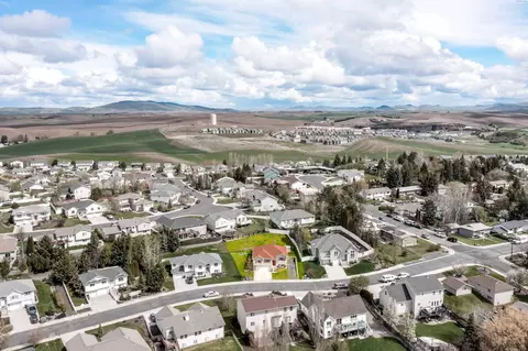 View/Area - 420 NW Thomas St, Pullman, WA 99163 photo 2 of 5