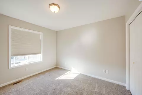 Bedroom - 420 NW Thomas St, Pullman, WA 99163 photo 3 of 5