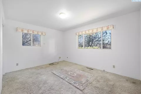 Bedroom - 1480 NW Orion Dr, Pullman, WA 99163 photo 1 of 4