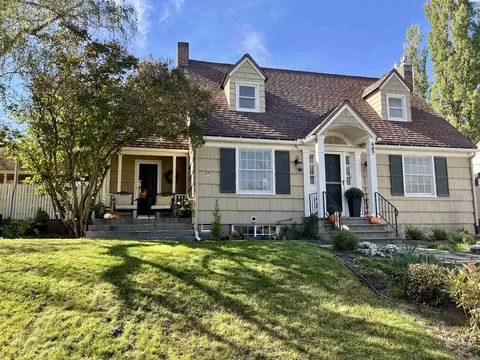645 SE Spring St, Pullman, WA 99163 photo 2
