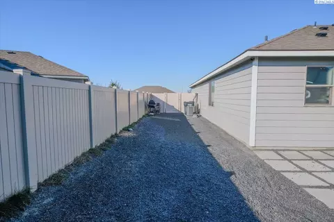 4305 Chilcotin Ln, Pasco, WA 99301 photo 19