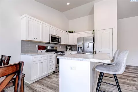 4305 Chilcotin Ln, Pasco, WA 99301 photo 7