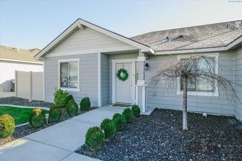 4305 Chilcotin Ln, Pasco, WA 99301 photo 1
