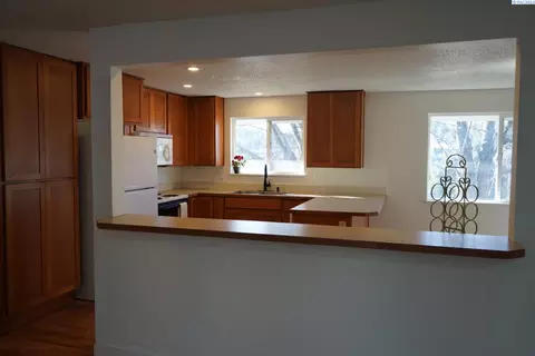 935 SE High St, Pullman, WA 99163 photo 5