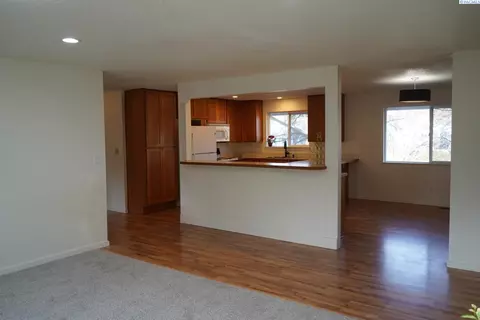 935 SE High St, Pullman, WA 99163 photo 7