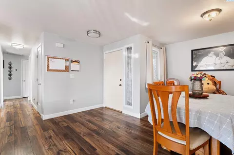 5203 Robert Wayne Dr, Pasco, WA 99301 photo 3
