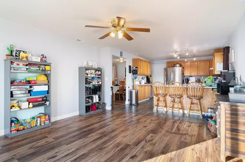 5203 Robert Wayne Dr, Pasco, WA 99301 photo 13