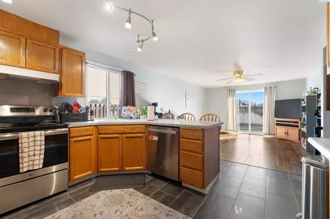 5203 Robert Wayne Dr, Pasco, WA 99301 photo 7