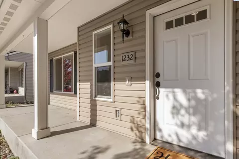 1232 SW Lost Trail Dr, Pullman, WA 99163 photo 2