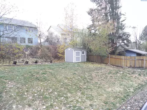 Exterior - 140 NW Dillon, Pullman, WA 99163 photo 4 of 4