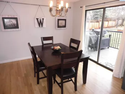 Dining - 140 NW Dillon, Pullman, WA 99163 photo 1 of 1