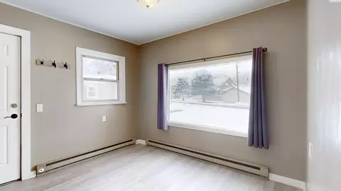 206 E First St, Colfax, WA 99111 photo 5