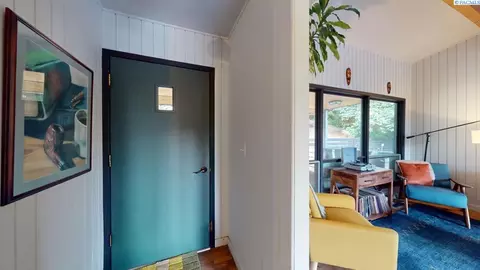 605 SW Walnut St, Pullman, WA 99163 photo 2