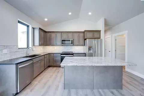 Kitchen - 590 SW Cayuse St, Pullman, WA 99163 photo 1 of 4