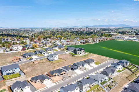 View/Area - 590 SW Cayuse St, Pullman, WA 99163 photo 3 of 5