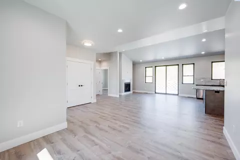 Living - 590 SW Cayuse St, Pullman, WA 99163 photo 6 of 7
