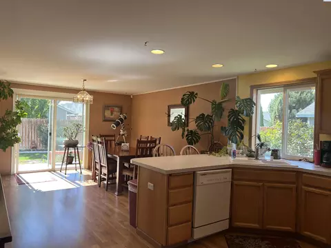 7704 Estevan Dr, Pasco, WA 99301 photo 9