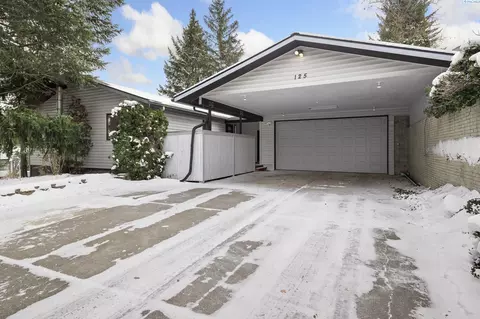 125 NW Thomas St, Pullman, WA 99163 photo 1
