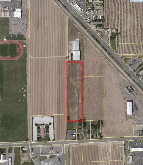 Nka Lincoln St, Sunnyside, WA 98944