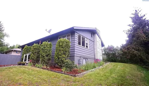 Exterior - 232 NW Timothy, Pullman, WA 99163 photo 3 of 7