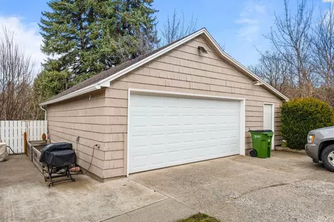 Exterior - 809 S Mill St, Colfax, WA 99111 photo 8 of 8