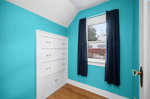 Bedroom - 809 S Mill St, Colfax, WA 99111 photo 4 of 7