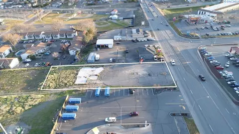 115 S Ely St, Kennewick, WA 99336