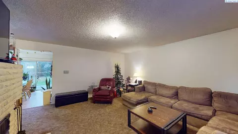 645 SW Dawnview Ct, Pullman, WA 99163 photo 3