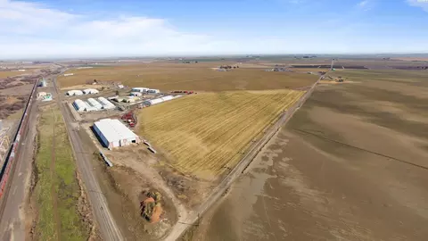 1911 Selph Lndg, Pasco, WA 99301 photo 2
